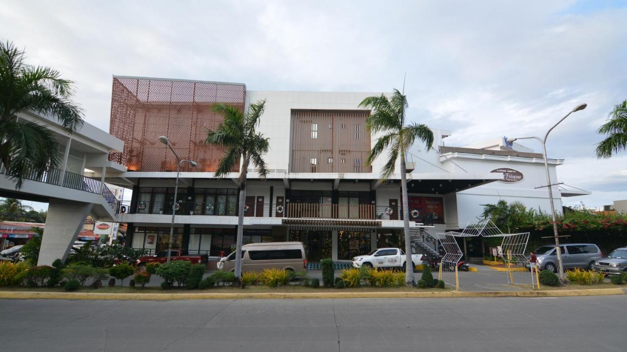 Viven Hotel Laoag Kültér fotó