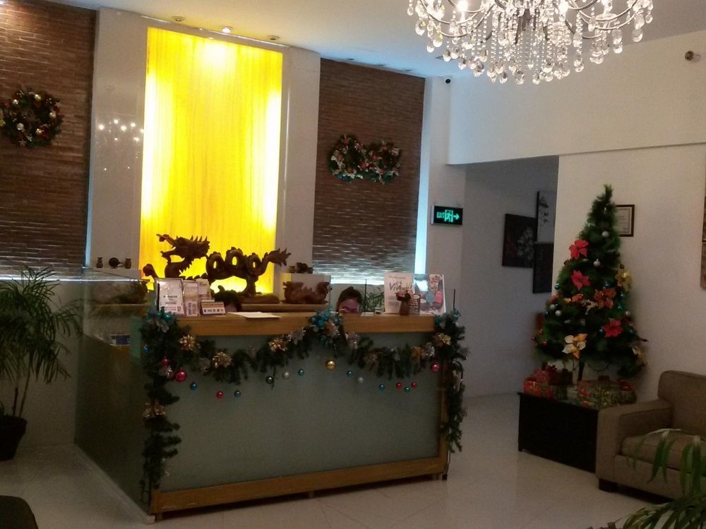 Viven Hotel Laoag Kültér fotó