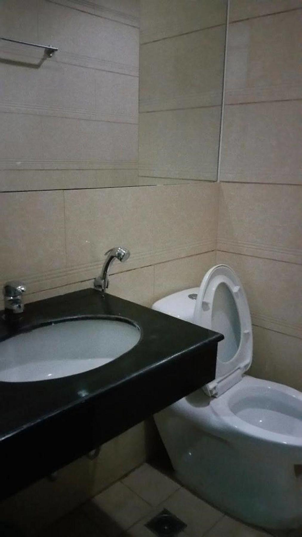 Viven Hotel Laoag Kültér fotó